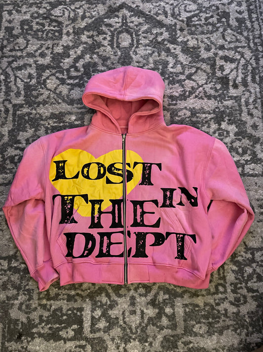 PINK LOST IN THE DEPT